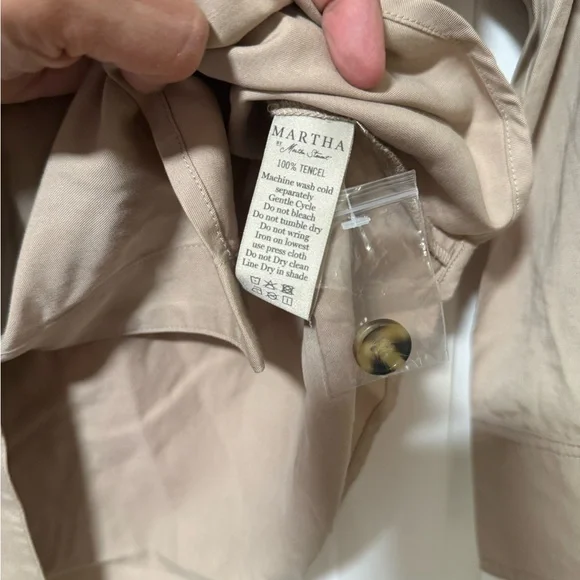 Martha Stewart Women's Beige Button Down Shirt - Picture 6 of 6